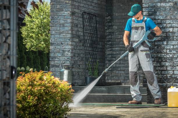 Best Pool Deck Cleaning  in Commack, NY